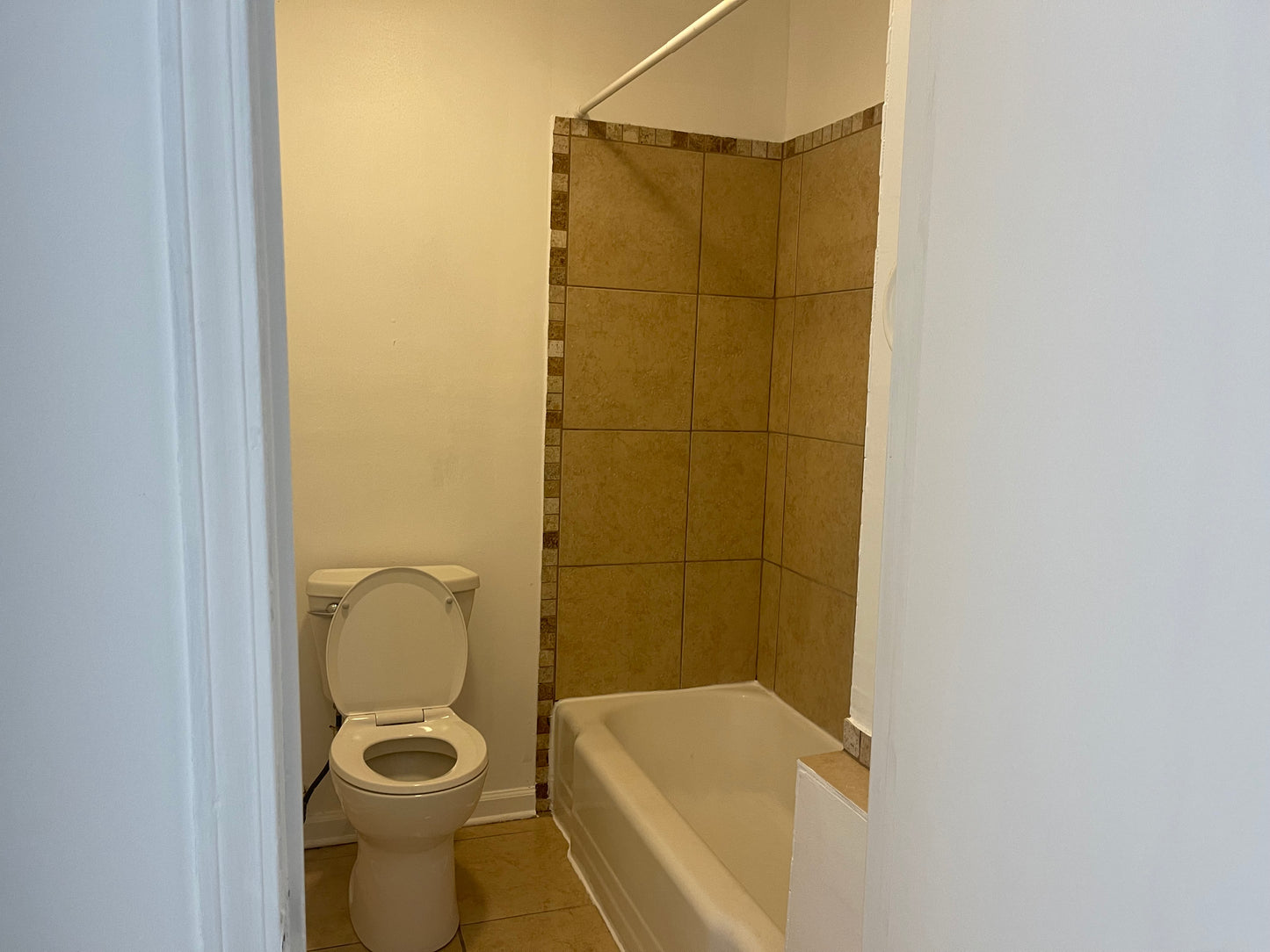 1520 Desire St Apt A