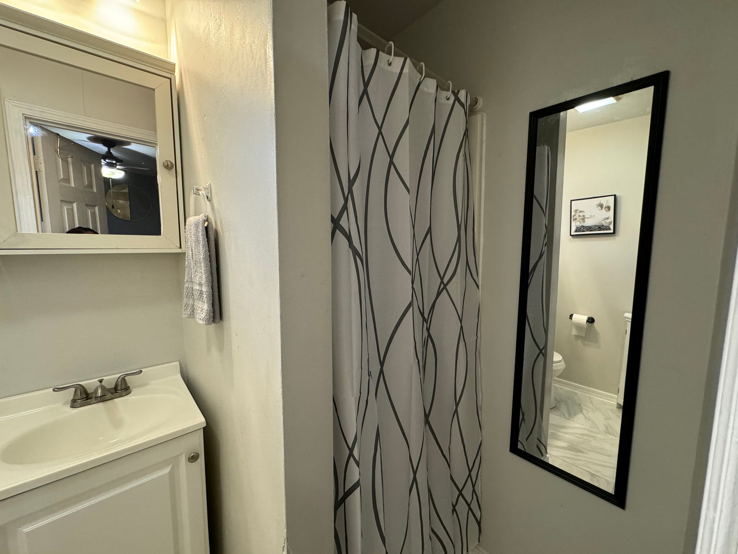 Desire St Studio Apt 1524 (Fully Furnished + Utilities Included)
