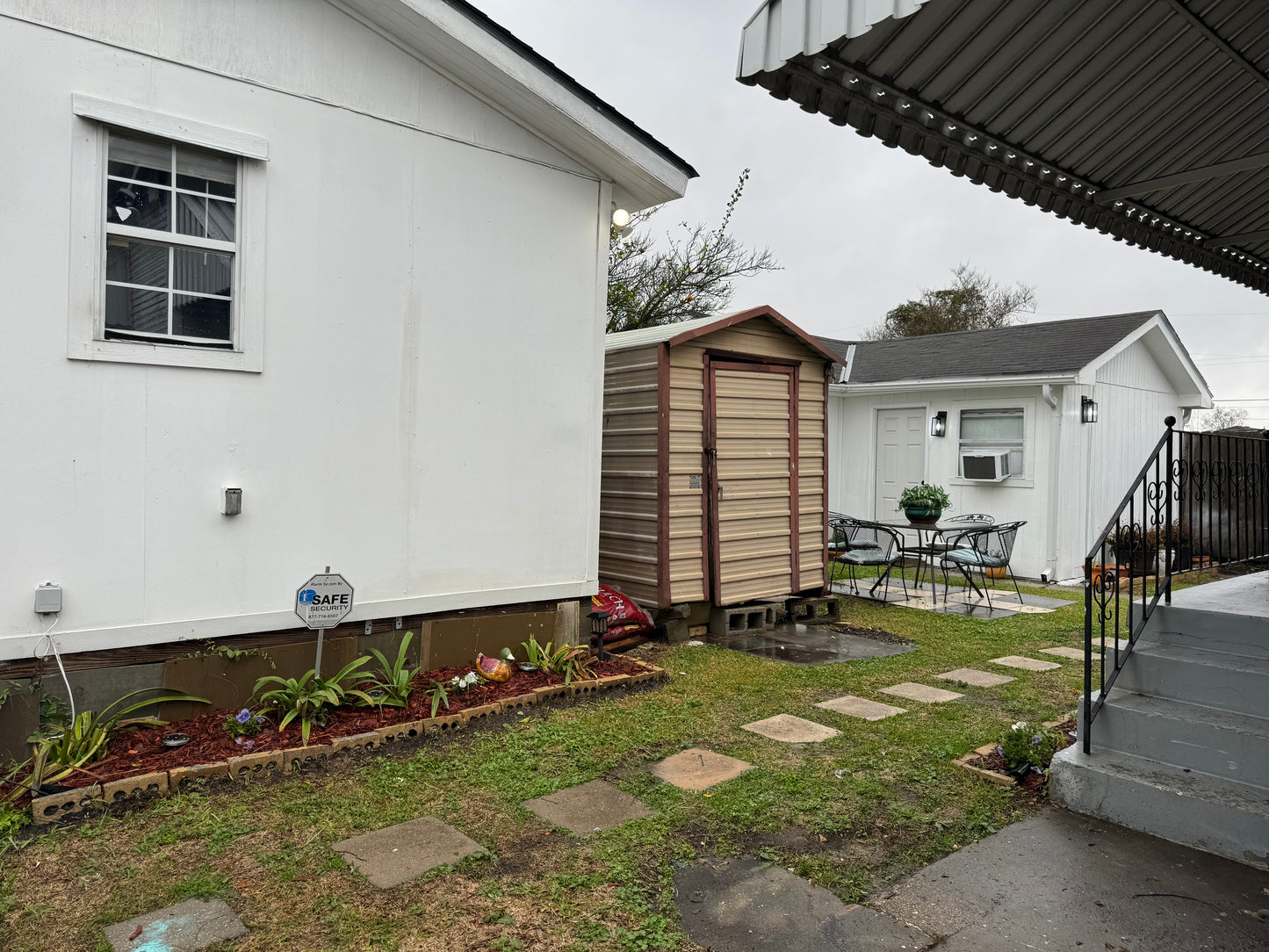 Desire St Studio Apt 1524 (Fully Furnished + Utilities Included)