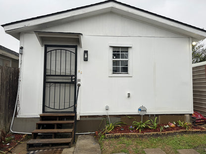 Desire St Studio Apt 1524 (Fully Furnished + Utilities Included)